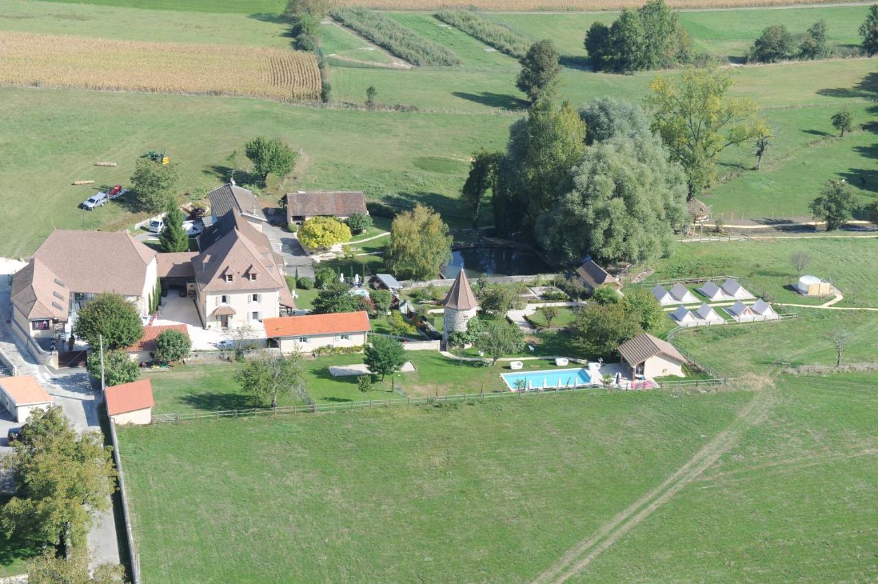 Hotel Domaine De Suzel Vignieu Esterno foto