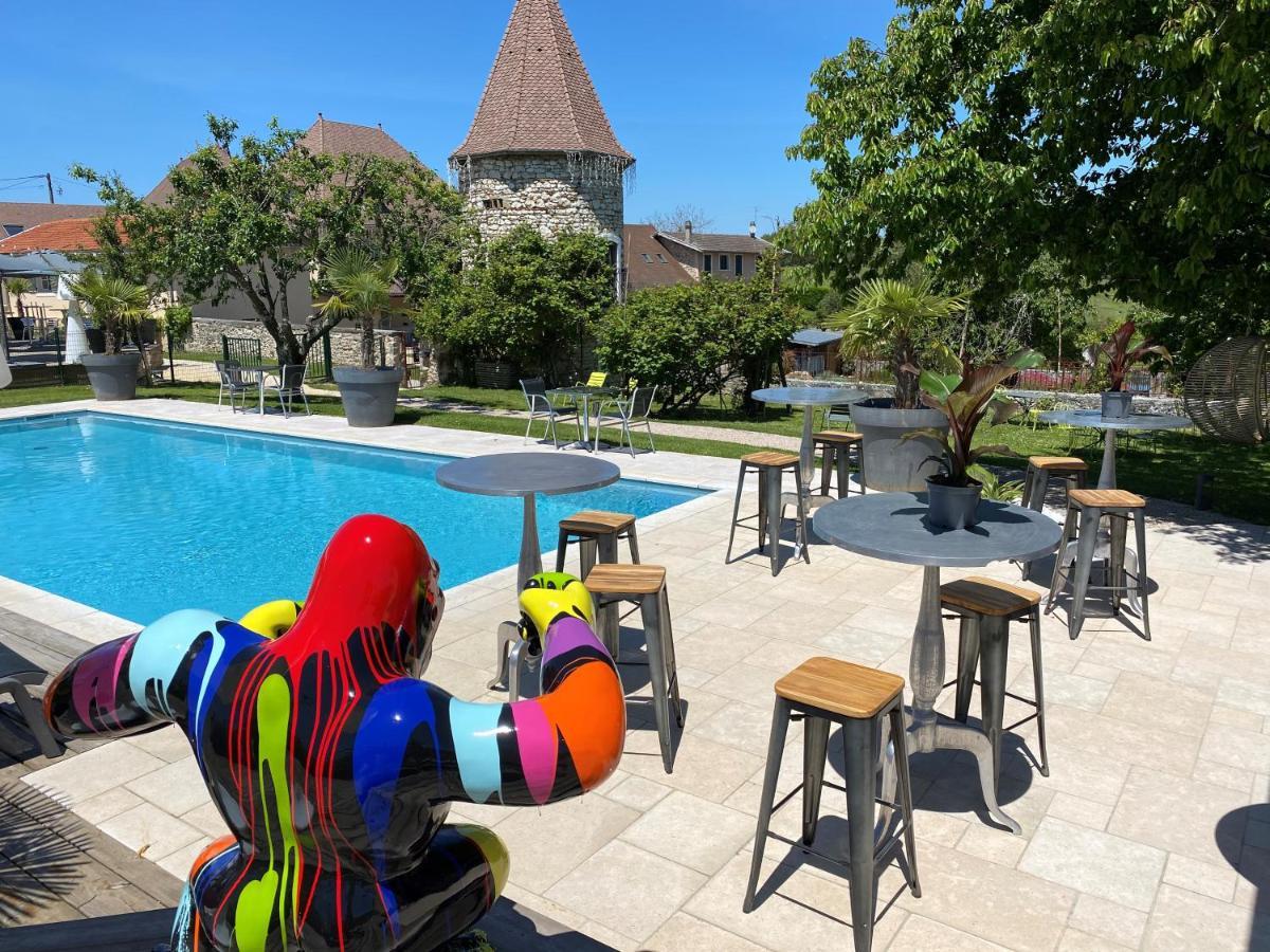 Hotel Domaine De Suzel Vignieu Esterno foto