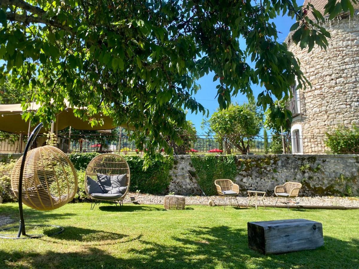 Hotel Domaine De Suzel Vignieu Esterno foto