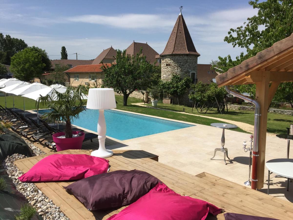 Hotel Domaine De Suzel Vignieu Esterno foto
