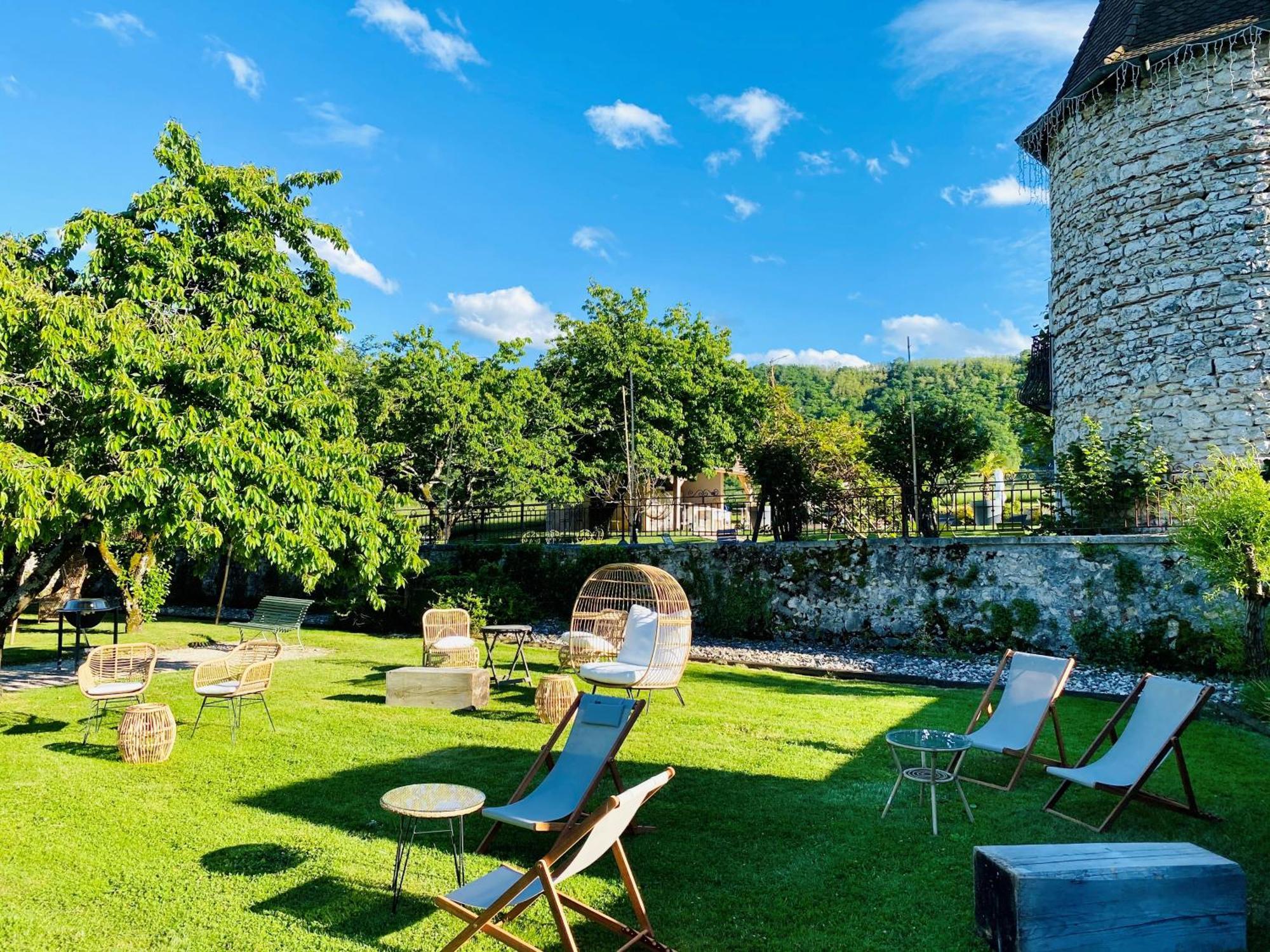 Hotel Domaine De Suzel Vignieu Esterno foto